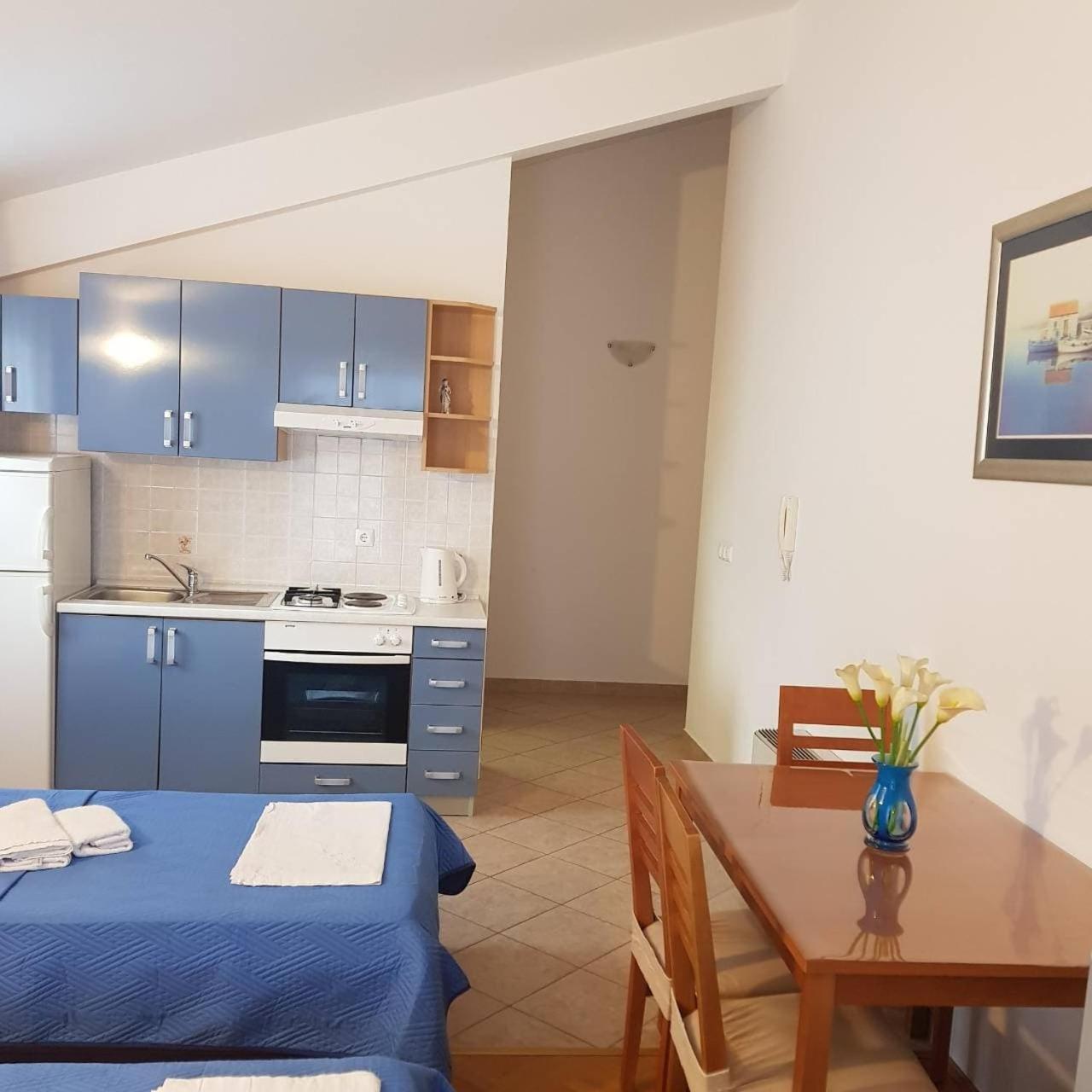 Apartmani Katarina Makarska Phòng bức ảnh