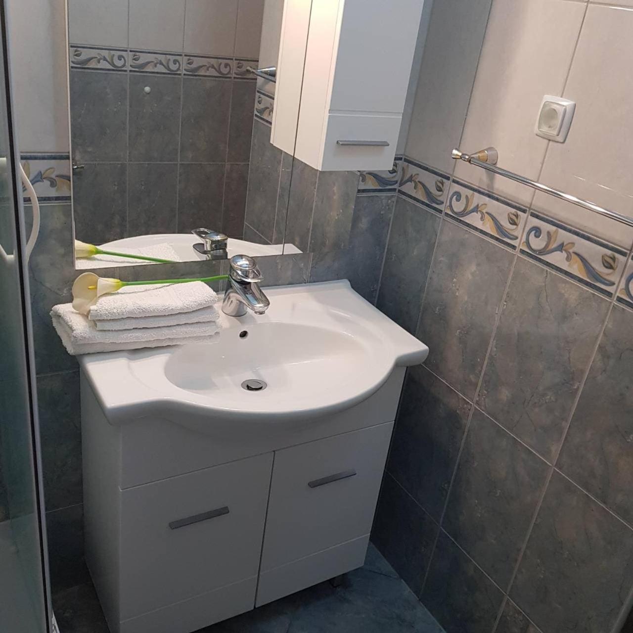 Apartmani Katarina Makarska Phòng bức ảnh